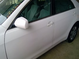 2010 TOYOTA CAMRY, WHITE, LE, 2.5L, AT. Z25986
